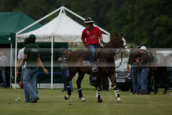 Dubai v La Bamba de Areco in a Veuve Clicquot Gold Cup Polo Match 2013.07.04