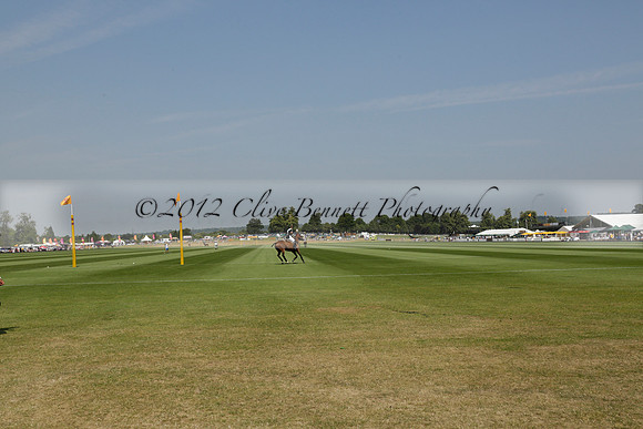 Zacara v Talandracas in a Veuve Clicquot Gold Cup Polo Match 2013.07.18