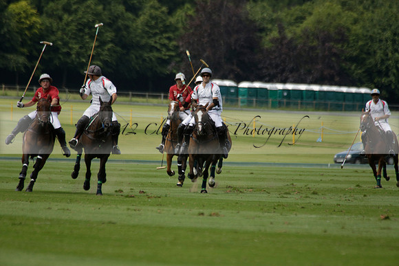 Dubai v La Bamba de Areco in a Veuve Clicquot Gold Cup Polo Match 2013.07.04