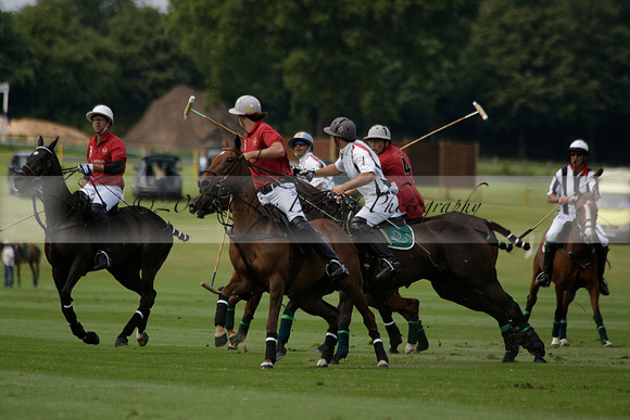 Dubai v La Bamba de Areco in a Veuve Clicquot Gold Cup Polo Match 2013.07.04