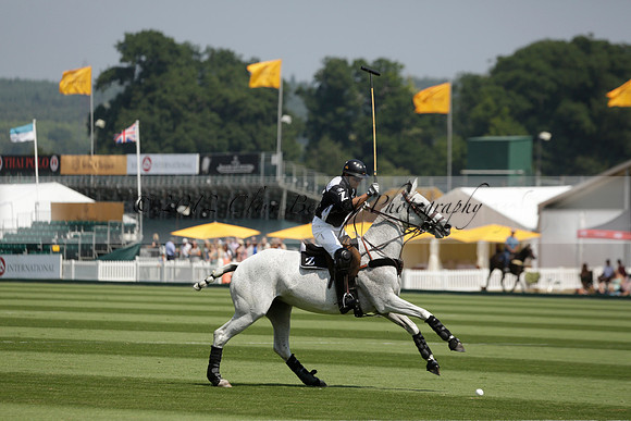 Zacara v Talandracas in a Veuve Clicquot Gold Cup Polo Match 2013.07.18