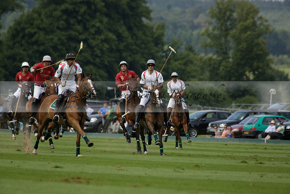 Dubai v La Bamba de Areco in a Veuve Clicquot Gold Cup Polo Match 2013.07.04