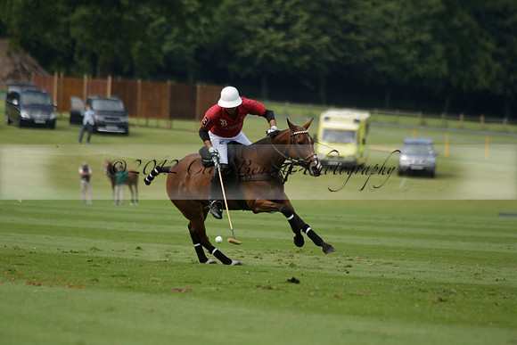 Dubai v La Bamba de Areco in a Veuve Clicquot Gold Cup Polo Match 2013.07.04