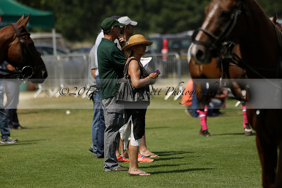 Zacara v Talandracas in a Veuve Clicquot Gold Cup Polo Match 2013.07.18