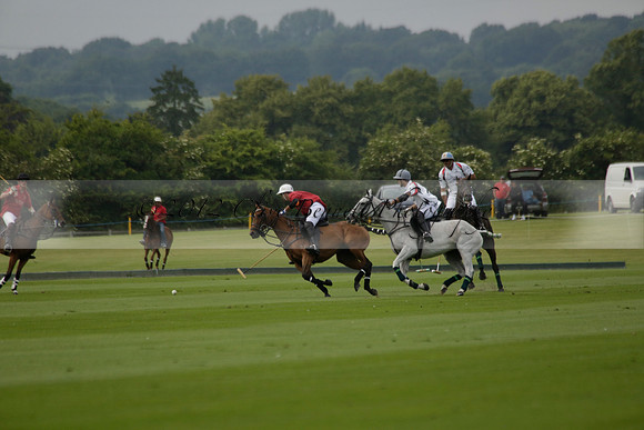 Dubai v La Bamba de Areco in a Veuve Clicquot Gold Cup Polo Match 2013.07.04