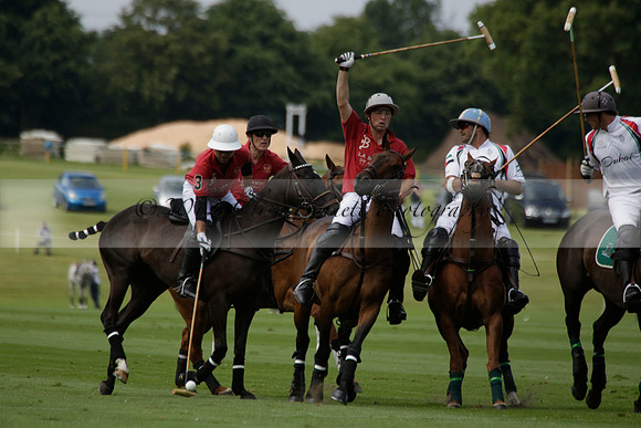 Dubai v La Bamba de Areco in a Veuve Clicquot Gold Cup Polo Match 2013.07.04