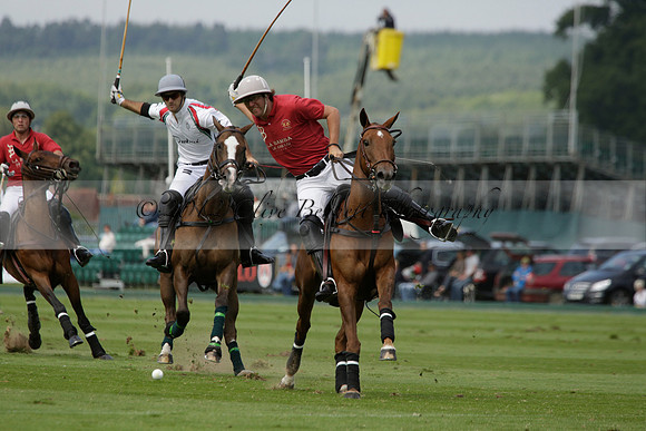 Dubai v La Bamba de Areco in a Veuve Clicquot Gold Cup Polo Match 2013.07.04