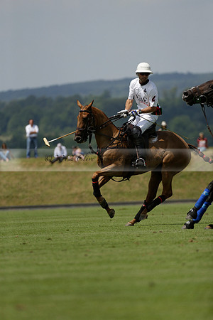 UAE Polo v El Remanso in a Veuve Clicquot Gold Cup Polo Match 2013.07.05