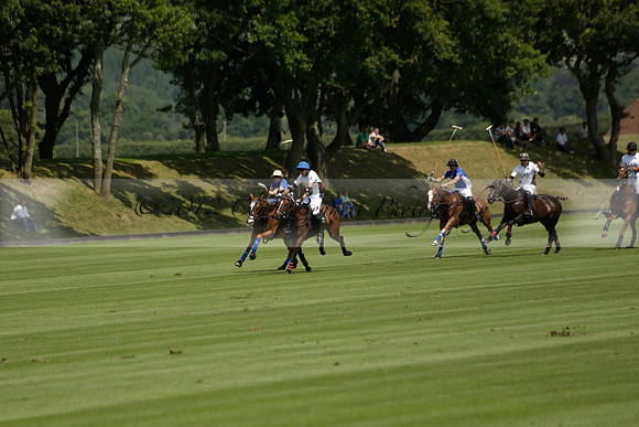 UAE Polo v El Remanso in a Veuve Clicquot Gold Cup Polo Match 2013.07.05