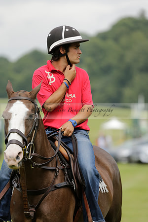 Dubai v La Bamba de Areco in a Veuve Clicquot Gold Cup Polo Match 2013.07.04