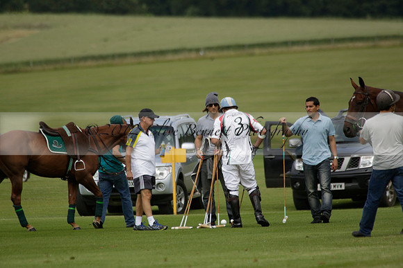 Dubai v La Bamba de Areco in a Veuve Clicquot Gold Cup Polo Match 2013.07.04