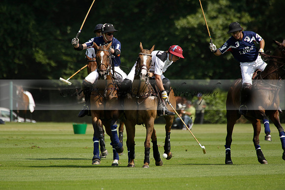 Zacara v Les Lions in a Veuve Clicquot Gold Cup Polo Match 2013.07.06