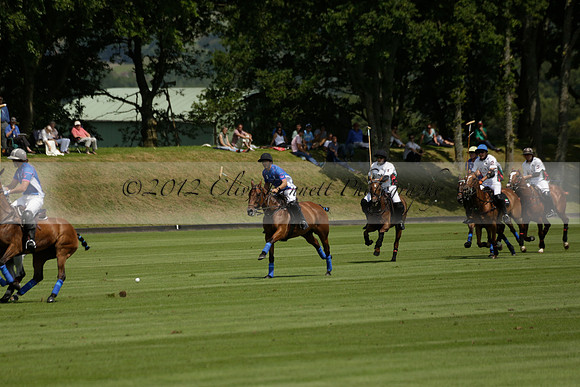 UAE Polo v El Remanso in a Veuve Clicquot Gold Cup Polo Match 2013.07.05