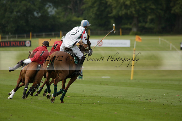 Dubai v La Bamba de Areco in a Veuve Clicquot Gold Cup Polo Match 2013.07.04