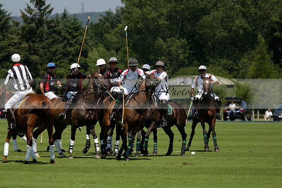 Enigma v Dubai in a Veuve Clicquot Gold Cup Polo Match 2013.07.08