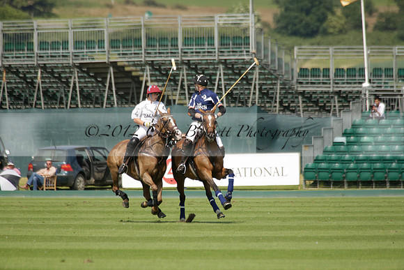 Zacara v Les Lions in a Veuve Clicquot Gold Cup Polo Match 2013.07.06