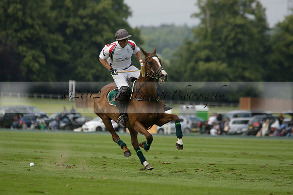 Dubai v La Bamba de Areco in a Veuve Clicquot Gold Cup Polo Match 2013.07.04