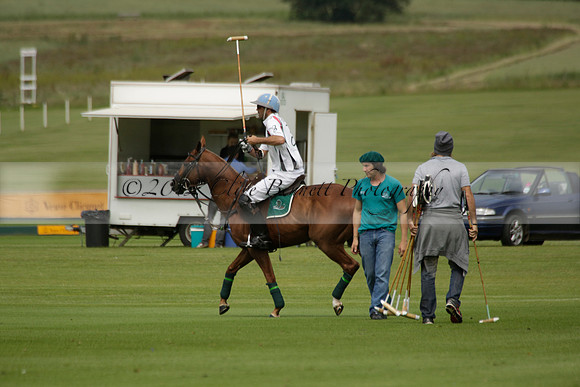 Dubai v La Bamba de Areco in a Veuve Clicquot Gold Cup Polo Match 2013.07.04