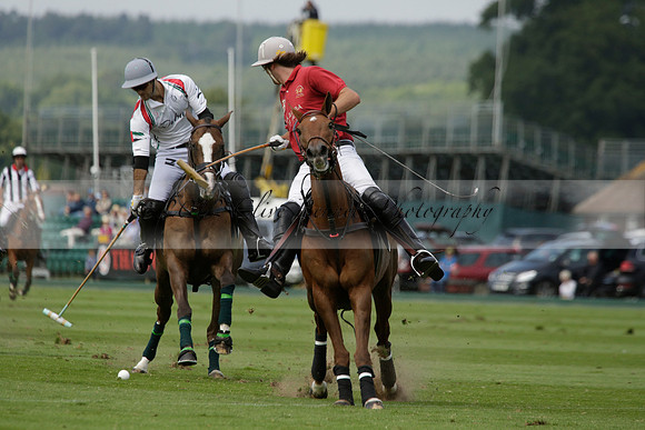Dubai v La Bamba de Areco in a Veuve Clicquot Gold Cup Polo Match 2013.07.04