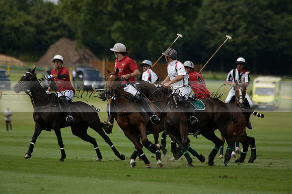 Dubai v La Bamba de Areco in a Veuve Clicquot Gold Cup Polo Match 2013.07.04