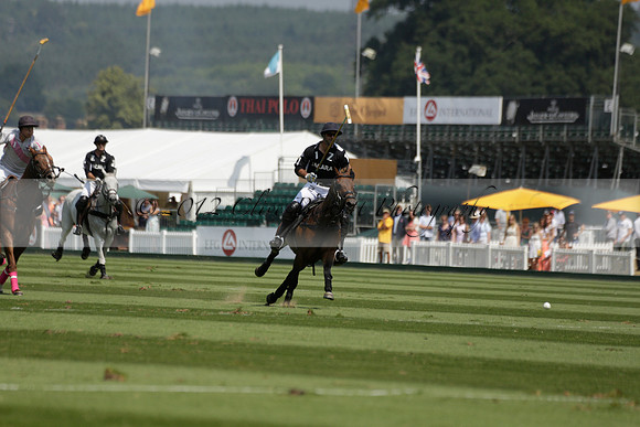 Zacara v Talandracas in a Veuve Clicquot Gold Cup Polo Match 2013.07.18
