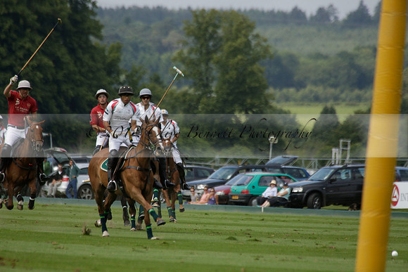 Dubai v La Bamba de Areco in a Veuve Clicquot Gold Cup Polo Match 2013.07.04