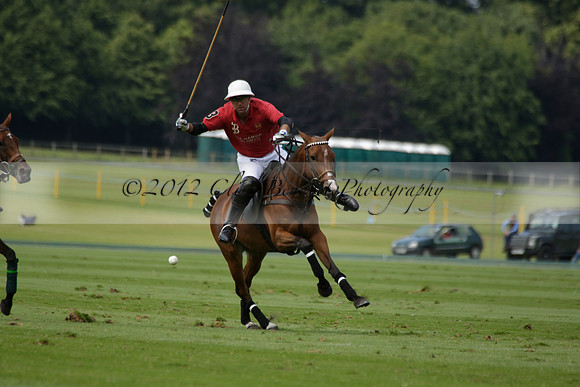 Dubai v La Bamba de Areco in a Veuve Clicquot Gold Cup Polo Match 2013.07.04