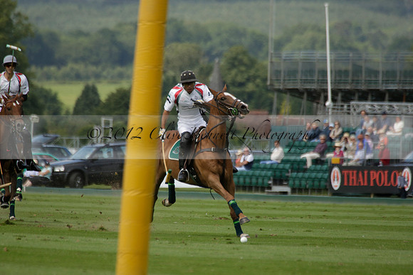 Dubai v La Bamba de Areco in a Veuve Clicquot Gold Cup Polo Match 2013.07.04