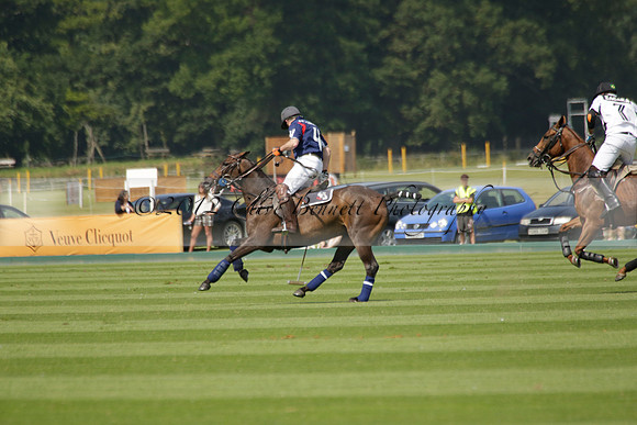 Zacara v Les Lions in a Veuve Clicquot Gold Cup Polo Match 2013.07.06