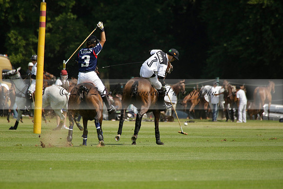 Zacara v Les Lions in a Veuve Clicquot Gold Cup Polo Match 2013.07.06