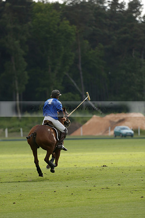 Maiz Dulce v Ghost Chilli in the Easebourne Cup final Polo match 2013.06.09