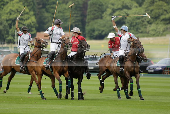 Dubai v La Bamba de Areco in a Veuve Clicquot Gold Cup Polo Match 2013.07.04