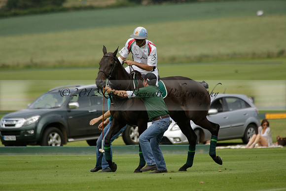 Dubai v La Bamba de Areco in a Veuve Clicquot Gold Cup Polo Match 2013.07.04