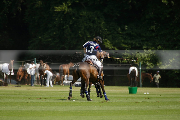 Zacara v Les Lions in a Veuve Clicquot Gold Cup Polo Match 2013.07.06