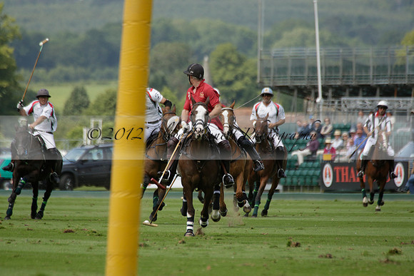 Dubai v La Bamba de Areco in a Veuve Clicquot Gold Cup Polo Match 2013.07.04