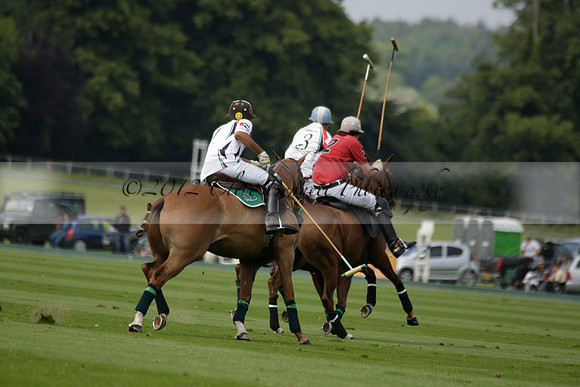 Dubai v La Bamba de Areco in a Veuve Clicquot Gold Cup Polo Match 2013.07.04