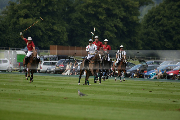 Dubai v La Bamba de Areco in a Veuve Clicquot Gold Cup Polo Match 2013.07.04