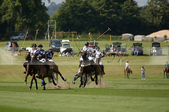 Zacara v Les Lions in a Veuve Clicquot Gold Cup Polo Match 2013.07.06