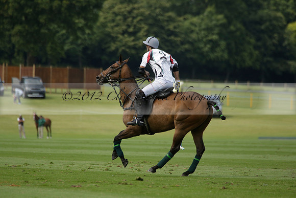 Dubai v La Bamba de Areco in a Veuve Clicquot Gold Cup Polo Match 2013.07.04