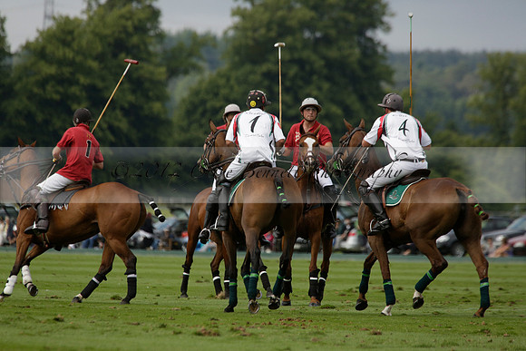 Dubai v La Bamba de Areco in a Veuve Clicquot Gold Cup Polo Match 2013.07.04