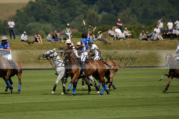 UAE Polo v El Remanso in a Veuve Clicquot Gold Cup Polo Match 2013.07.05