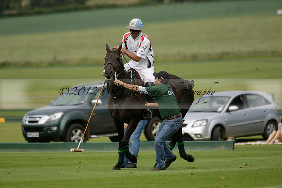Dubai v La Bamba de Areco in a Veuve Clicquot Gold Cup Polo Match 2013.07.04