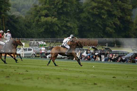 Dubai v La Bamba de Areco in a Veuve Clicquot Gold Cup Polo Match 2013.07.04