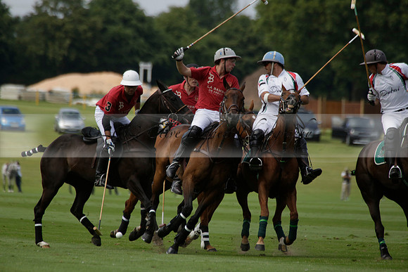 Dubai v La Bamba de Areco in a Veuve Clicquot Gold Cup Polo Match 2013.07.04