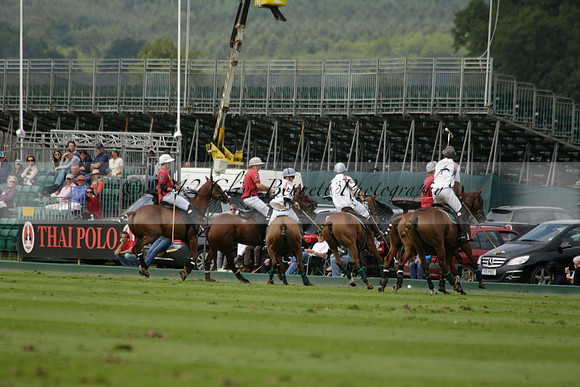 Dubai v La Bamba de Areco in a Veuve Clicquot Gold Cup Polo Match 2013.07.04