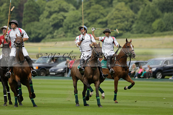 Dubai v La Bamba de Areco in a Veuve Clicquot Gold Cup Polo Match 2013.07.04