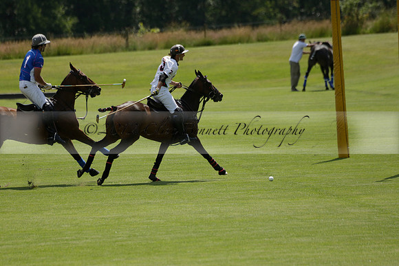 UAE Polo v El Remanso in a Veuve Clicquot Gold Cup Polo Match 2013.07.05