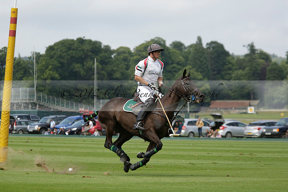 Dubai v La Bamba de Areco in a Veuve Clicquot Gold Cup Polo Match 2013.07.04