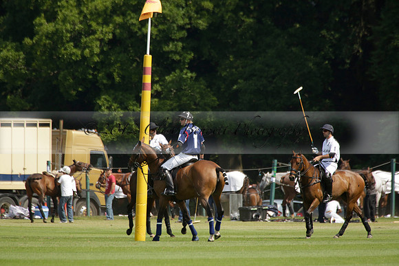 Zacara v Les Lions in a Veuve Clicquot Gold Cup Polo Match 2013.07.06