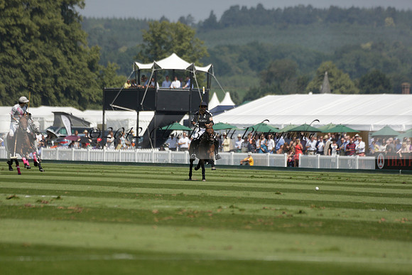 Zacara v Talandracas in a Veuve Clicquot Gold Cup Polo Match 2013.07.18